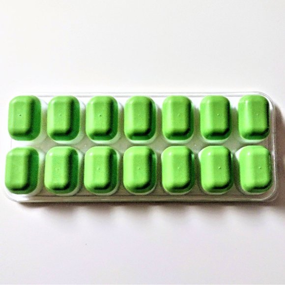 Silicone Ice Cube Freezer Trays ~ LIME ~ Set 4 Stack Trays w/Snap Lids ~ Durable - Picture 6 of 11